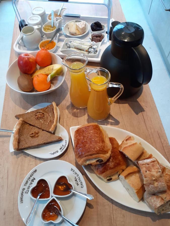 Charmes En Ville Le Charme Authentique 몽뤼꽁 외부 사진